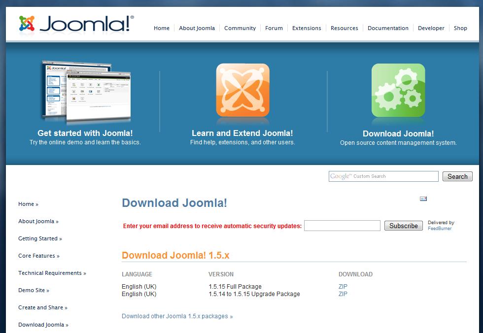 Joomla! ima močno podporo razvijalcev po vsem svetu, zato je razvitih več kot 2000 razširitev, ki nadgrajujejo njeno funkcionalnost. Velika večina teh dodatkov je dostopnih brezplačno.