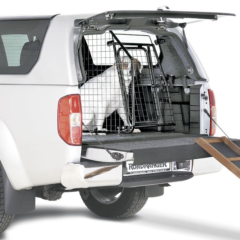 Pasja zaščita, Toyota Hilux, Double Cab Varna zaščita za prevažanje vaše domače živali.