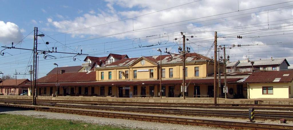 Prav zaradi železnice so se na Pragersko začeli priseljevati ljudje iz različnih krajev po Sloveniji, ki so tukaj dobili zaposlitev. Večina si je tukaj ustvarila dom (Pajtler, 2006).