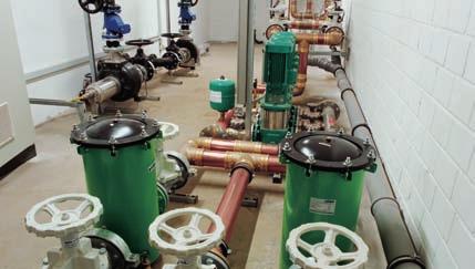 Industrijske in obrtniške uporabe Tehnika uporabe Instalacije za procesno vodo Priprava vode za kemijske, medicinske in druge procese se označuje kot procesna voda ali obdelana voda.