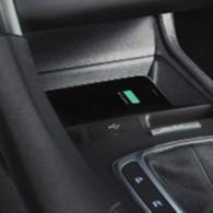 FORD MONDEO Osebni pečat Blazinica za brezžično polnjenje telefonov ACV + Omogoča brezžično polnjenje pametnih telefonov med vožnjo.