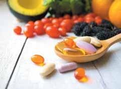 Eden redkih je koencim Q10, ki ga telo samo naredi, če ima na voljo dovolj aminokislin fenilalanin (v korenju, rdeči pesi, paradižniku, špinači, jabolku, ananasu), metionin (v siru, zelju, hrenu,