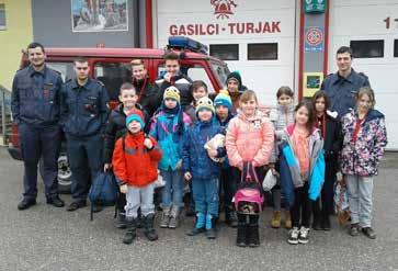 Gasilci PGD Turjak smo izvozili z dvema voziloma in enajstimi člani, PGD Ribnica pa s tremi vozili in trinajstimi člani.