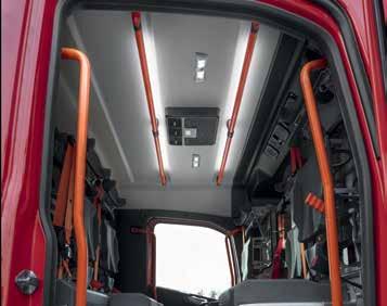 Zadnji del dvojne kabine lahko sprejme do sedem oseb in bo najbolj pogosta izbira pri gasilskih vozilih.