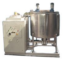 Slika 48: Naprava za mikrofiltracijo mleka (Tetrapak, 2010) Hladilniki Za hlajenje mleka lahko uporabljamo preprostejše