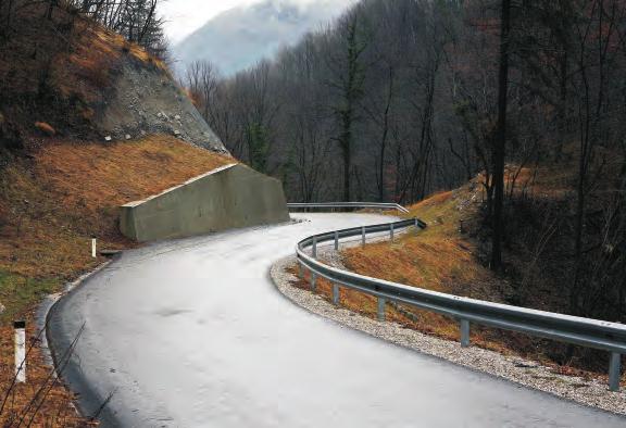 ureditev odseka glavne ceste G2-107/1277 Rogatec Dobovec Omenjeni odsek predstavlja pomembno povezavo Slovenije s Hrvaško preko mednarodnega mejnega prehoda Dobovec.