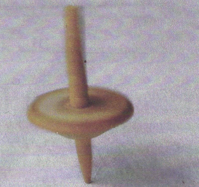 Radi so izdelovali tudi frače, s katerimi so ciljali kamenje. Potrebovali so tudi delček gume, ki so jo napeli preko rogovile v obliki črke y.