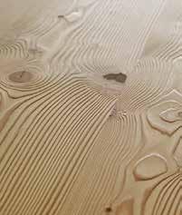 Brušene Površine Brushed Surfaces TECHfacts Evropski Hrast European Oak Grčasti Hrast Knotty Oak Macesen Larch Večdimenzionalnost Površine je mogoče dojeti tako figurativno kot dobesedno.