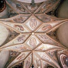NASELJA IN PREBIVALSTVO Zvezdasto rebrasto obokan prezbiterij `upnijske gotske cerkve sv. Janeza Krstnika na Mirni je eden najve~jih poslikanih obokov na Slovenskem.