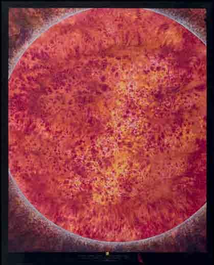 Darko Slavec Božansko rdeče sonce, iz cikla Sonca akvarel na papirju 2005 Darka Slavca likovno vznemirjajo najrazličnejše naravne strukture, kot je sonce in njegove osnovne transformacije od