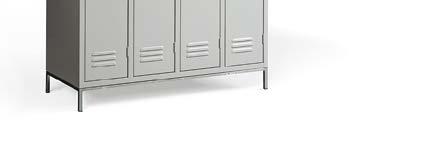 Pri podjetju metalobox lahko naročite tudi omare z barvnimi vrati.