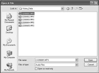 2 Odprite»Quick Time«. Prikaže se nadzorni zaslon aplikacije Quick Time Player. 3 Izberite [Open File] iz menija [File].