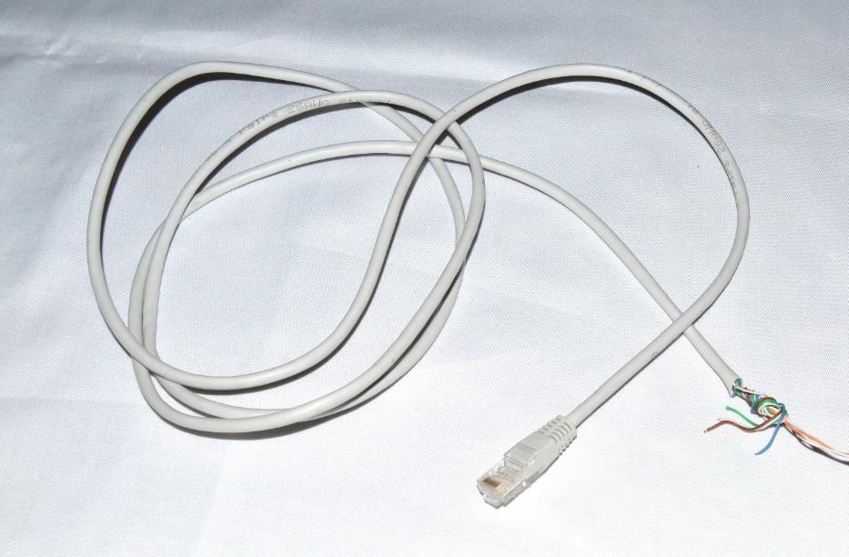 Za povezavo od električne omarice AM do FP in prav tako za povezavo FP in 3 fazno električno omrežje, smo uporabili pet žilni kabel dolžine 1m in preseka 1mm 2.