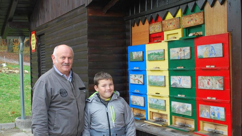 Intervju s čebelarjem Marjanom Hribernikom Čebelarjenje je poezija kmetijstva G. Marjan Hribernik je čebelar in predsednik Društva Čebelarska družina Šmarje pri Jelšah.