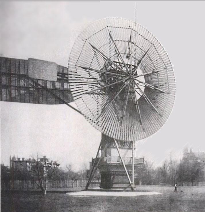 Prve mline na veter so uporabljali za mletje žita, pozneje pa tudi za črpanje vode,