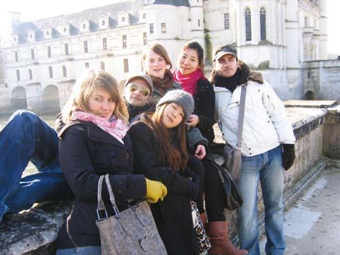 ERASMUS France France»V letošnjem študijskem letu, in sicer v zimskem semestru, sem del svojih obveznosti opravljala v Franciji, natančneje v Toulonu.