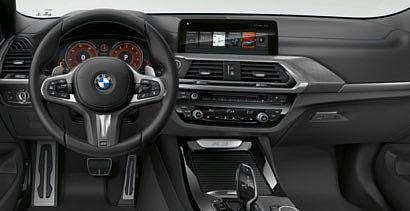 Ekskluzivna vstopna letev z oznako modela BMW X4 M4 i, ki poudarja športno DNK vozila, vzbudi vašo pozornost takoj, ko odprete vrata.