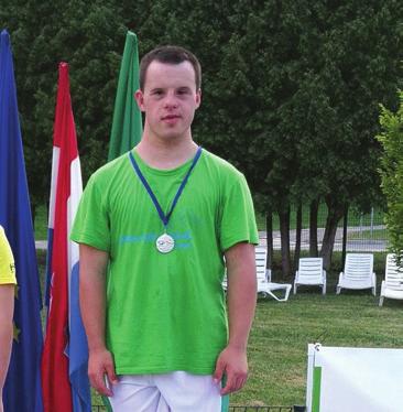 Na specialni olimpijadi v Mariboru in Ljubljani je zmagal dvakrat, najboljši je bil na 100 in 200 m prosto.