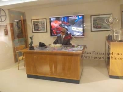 5.13 16162km Zjutraj se odpeljemo naprej proti Modeni in Maranellu kjer si ogledamo Ferrari muzej. Ja tko je, da ni da ni.