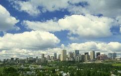 Slika 109, 110: Edmonton z dveh zornih kotov Mesto je znano po svojem živalskem vrtu, igriščih za golf in parkih.