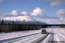 Slika 291, 292: cesta skozi Yukon, ki pelje na Aljasko ter razpotju
