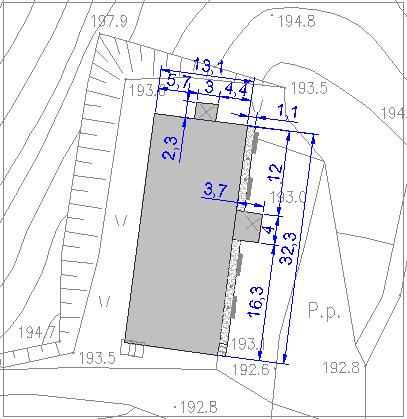 elaborat pregled objektov Skica objekta Tlorisni gabarit - osnovni objekt: 13,1 m x 32,3 m (423,13 m2) - nakladalna rampa: 1,1 m x 32,3 m (35,53 m2) - pomožni objekt na rampi: 3,7 m x 4 m (14,8 m2)