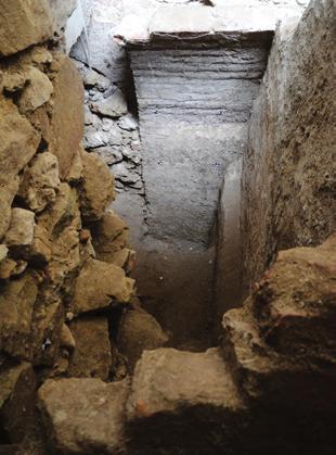 Arheološki izkop na območju povezovalnih hodnikov za novo razstavišče na Muzejskem trgu v Celju Maja Bausovac Zaključene so arheološke raziskave na Muzejskem trgu v Celju, ki so s prekinitvami