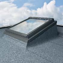 Če želimo strešna okna vgraditi na povsem ravne strehe, uporabimo to obrobo, ki tvori minimalni naklon strešnega okna. Univerzalna obroba za vse vrste kritin.
