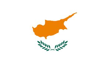 Ciper - raj v objemu sonca Ciper, ena izmed najmanjših evropskih držav, se nahaja na severovzhodu Sredozemlja, na stičišču treh celin (Evrope, Azije in Afrike) in je hkrati 3.
