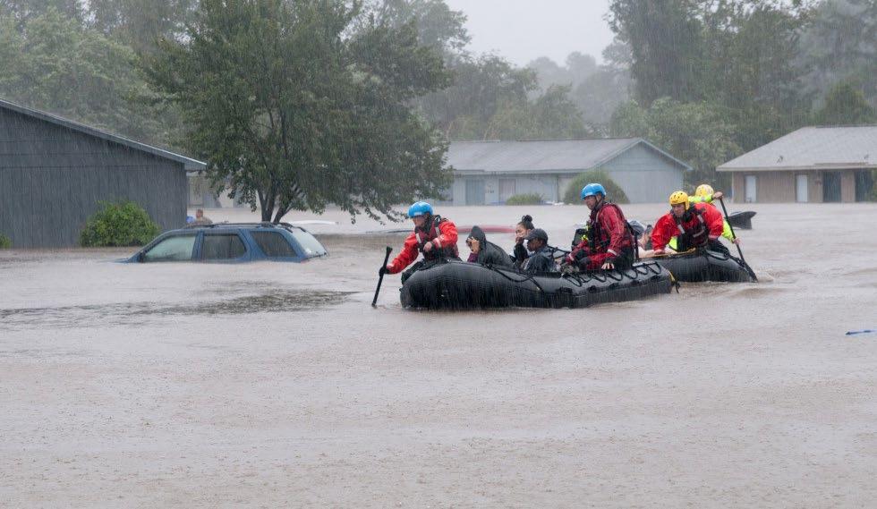 dve osebi. Rekordne poplave so sredi avgusta prizadele Lousiano. 12.