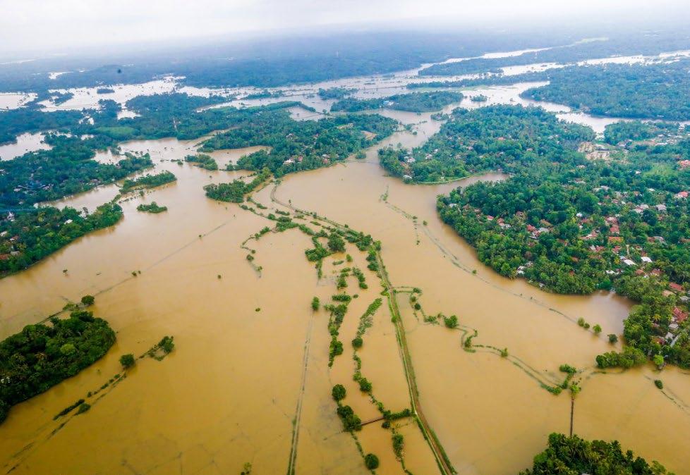 Slika 10: Zablateno in poplavljeno območje majskih poplav na Šrilanki. (vir: Office of the President of Sri Lanka) Figure 10: Muddy and flooded area during the May floods in Sri Lanka.