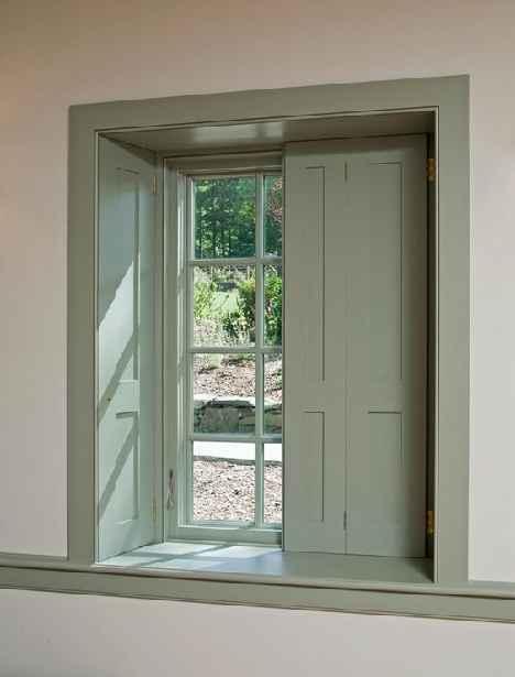 A4x3: 297x630 A: 0.187 m² vrata notranja enokrilna lesena s skritimi i poravnanimi z zidom pogled iz M6 2.45 2.