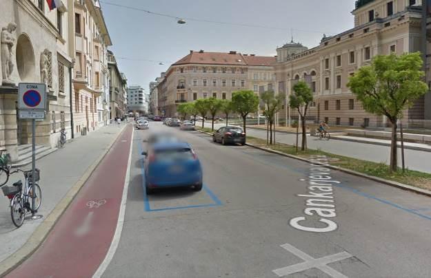 nemotoriziran promet: Cankarjeva ulici v Ljubljani (Vir: GoogleMaps in Arhiv MOL)