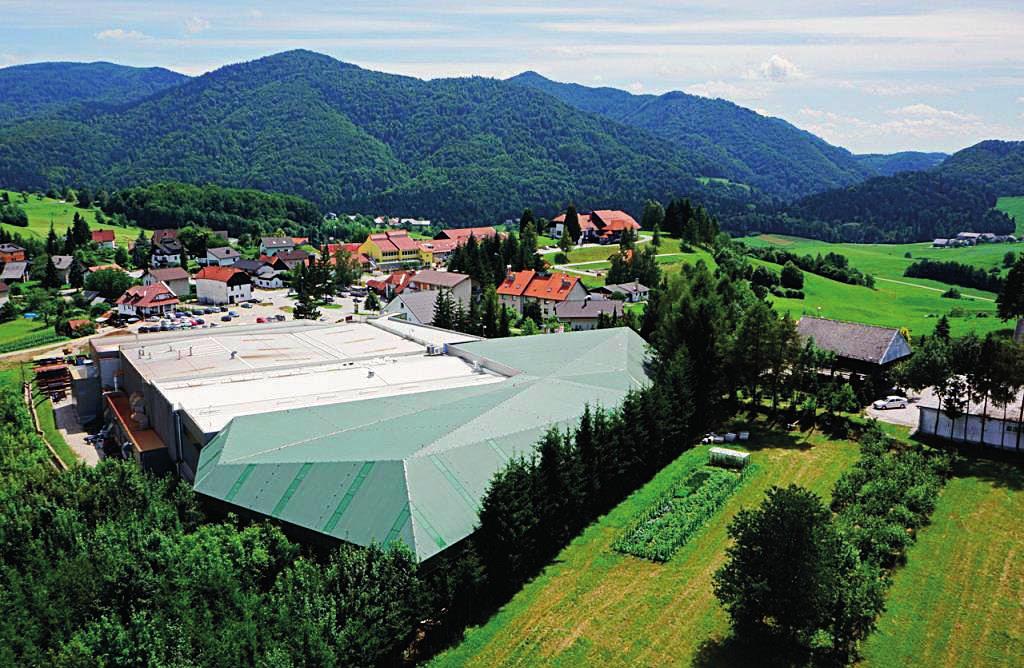 Podjetje Tajfun Planina d.o.o., s sedežem na Planini pri Sevnici, je že leta 967 ustanovil g. Jože Špan. Tajfun Planina, with its headquarters in Planina pri Sevnici, was founded in 967 by Mr.