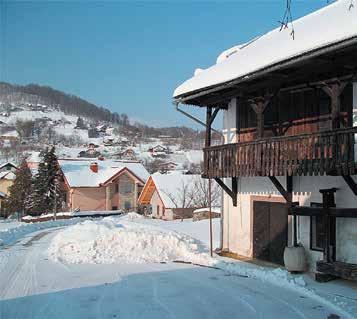 29 Občina Šmarješke Toplice / Razgledi / marec 2018 / leto XII. / številka 1 Vreme v letu 2017 in začetek leta 2018 JANUAR najhladnejši po letu 1985 in eden najhladnejših v zadnjih 50-ih letih.