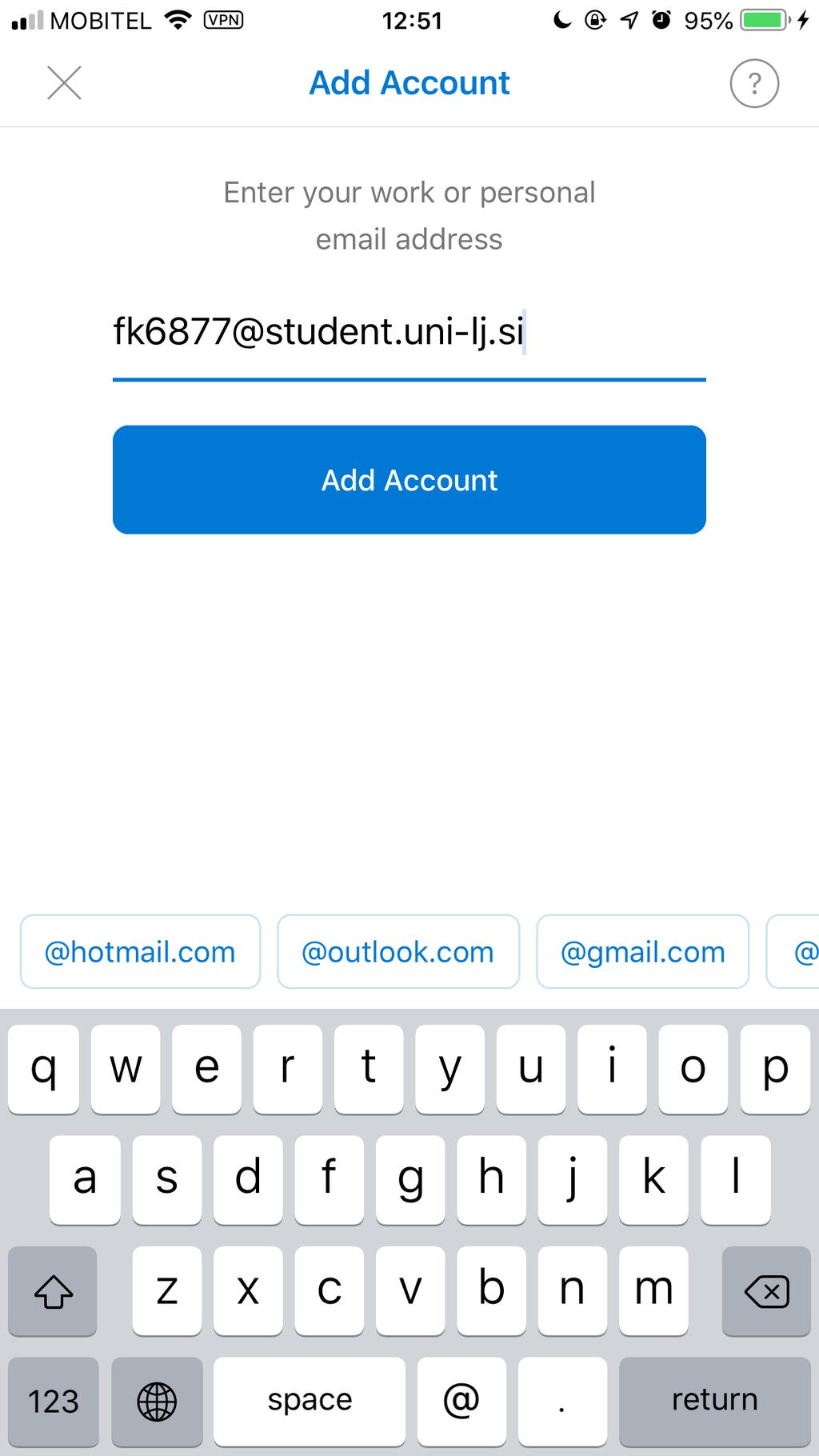 TELEFONI iphone (ios 12) Predlagamo, da do svoje študentske e-pošte dostopate s pomočjo aplikacije Outlook, katero lahko prenesete s