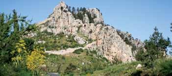 Severni CIper Kyrenia Fakultativni izleti Vasica Bellapais in Sv. Hilarion Skozi poldnevni izlet se boste odpravili do ostankov gradu Sv.