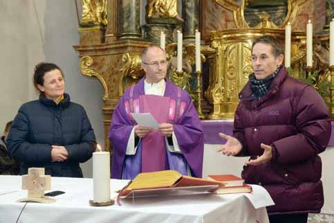 Dezember 2013 stellte sich die Gemeinschaft beim Sonntagsgottesdienst der Pfarre vor.