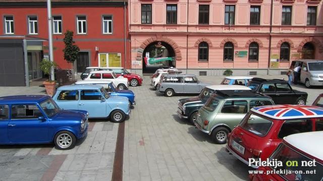 V Ljutomeru so se srečali ljubitelji Minijev Klub ljubiteljev vozil Mini Slovenija je v Ljutomeru organiziral mednarodno srečanje klasičnih MINIjev na dan, ko se je pred 52 leti uradno proizvedel