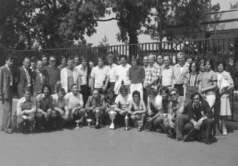LETO 1976: Moška in ženska ekipa Ruš na