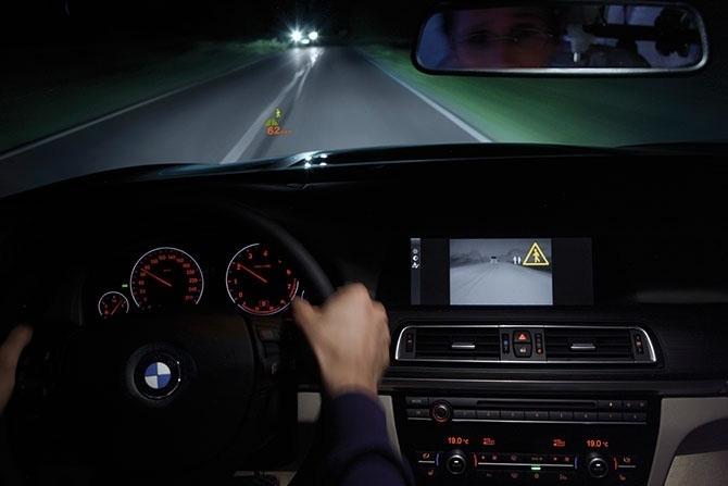 Slika 13: Sistem Night Vision Vir: BMW Night Vison, [BMW news], b. d.