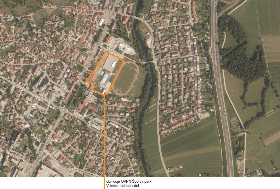 Slika 2 Prikaz območja na aeroposnetku. Vir Kartografija Google. 1.3 Velikost območja Celotno območje OPPN Športni park Vrhnika je veliko cca. 44.