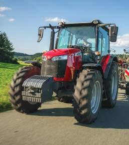 MF 5700 S to preprosto serijo traktorjev je družba Massey Ferguson korenito spremenila koncept traktorjev z močjo pod 130 KM, s čimer je preoblikovala celoten segment, da bi naslovila zdajšnje in
