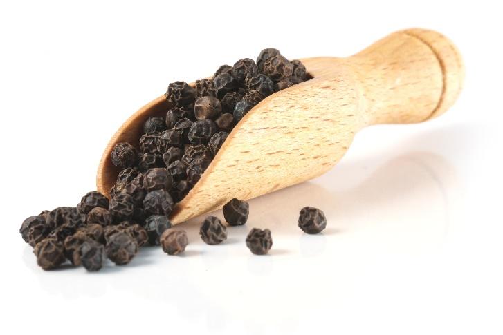 Črn poper je pomembna začimba zaradi svojih čistilnih in antioksidativnih lastnosti.