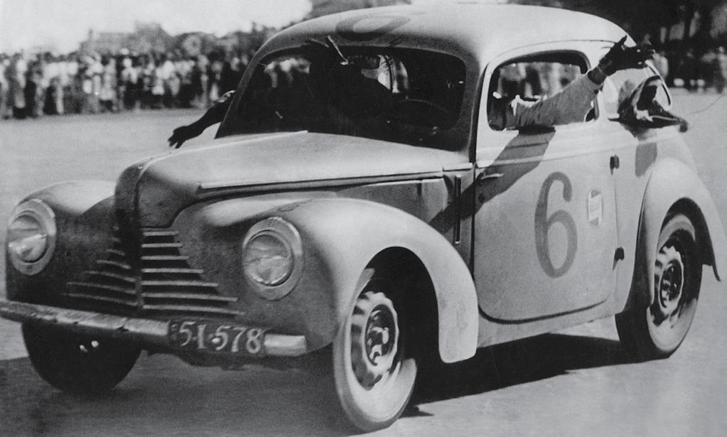 priloga ZGODOVINA 1948, Montevideo, Škoda 1101, zmagovalec dirke Artur Porro.