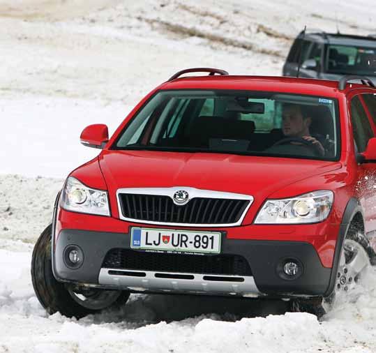 Besedilo: Anja Garbajs Fotografije: Mediaspeed in U. Modlic Najboljši zimski»off road 4x4«tega leta Avtokros proga Tunjice pri Kamniku se je od 9. do 11.