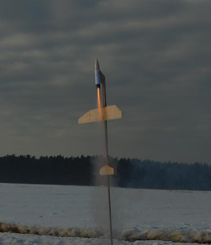 PRILOGA 5: RAKETOPLAN»KOS«Raketoplan je letalo, ki vzleta s pomočjo raketnega motorja.