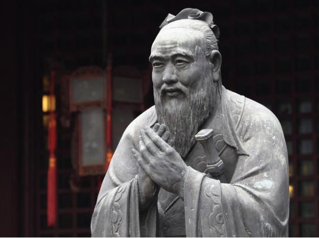 Misel Konfucij, kitajski filozof, ca 450 pnš: Če mi poveš, bom pozabil. Če mi pokažeš, si bom morda zapomnil.
