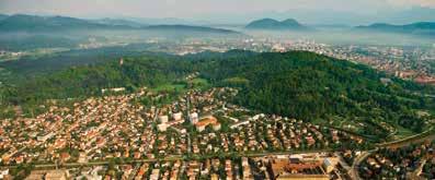 Obsega mestni park Tivoli ter gozdni prostor Rožnika, Šišenskega hriba in Koseškega boršta s skupno površino 459 hektarov.
