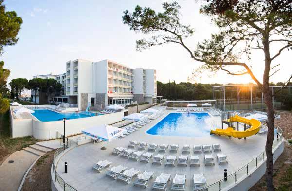 Hotel Adria*** BIOGRAD Hrvaška Dalmacija light 3 x all inclusive že za 117 os. POPUSTI ZA ZGODNJE REZERVACIJE veljajo za bivanje v terminu: 5.5.-31.10.: - 15% ob rezervaciji do 15.2.